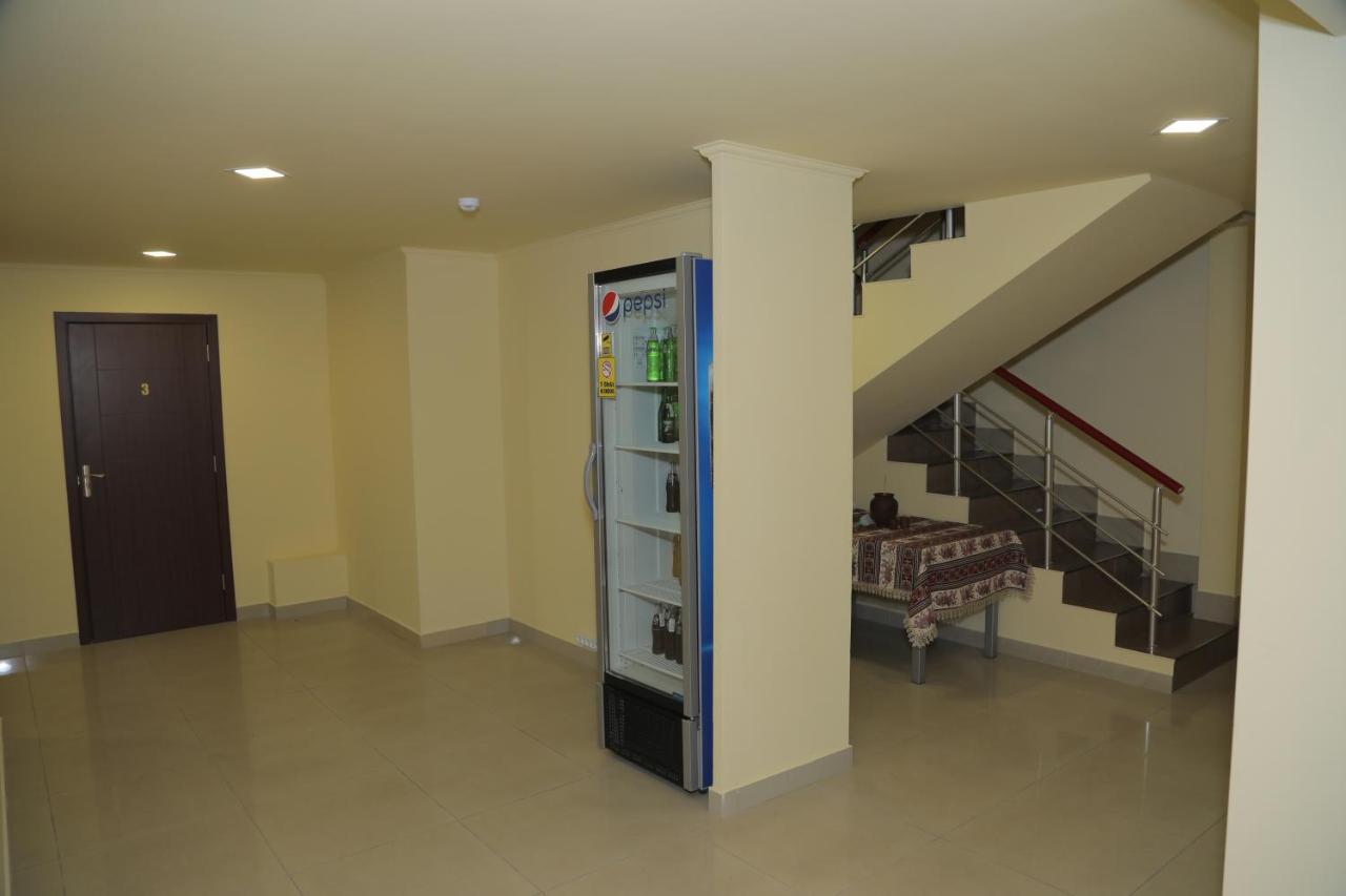 5X5 Hostel Erivan Exterior foto