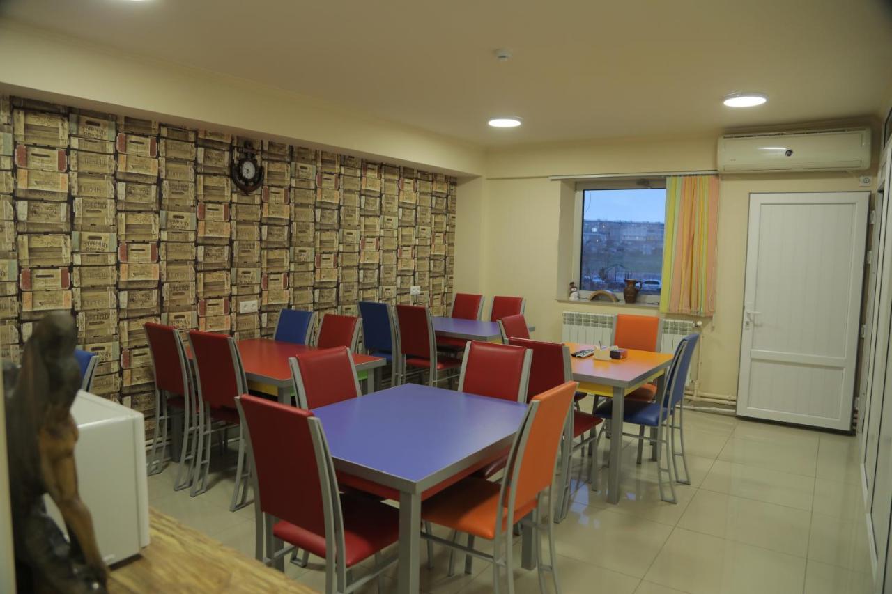 5X5 Hostel Erivan Exterior foto